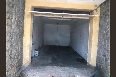 Casa à venda com 230m², 3 quartos e 2 vagas