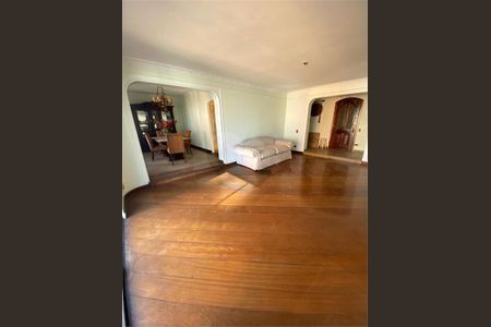 Apartamento à venda com 180m², 4 quartos e 2 vagas