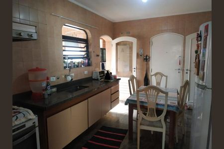 Apartamento à venda com 180m², 4 quartos e 2 vagas