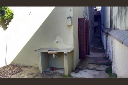 Casa à venda com 194m², 3 quartos e 2 vagas