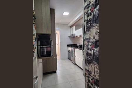 Apartamento à venda com 116m², 3 quartos e 2 vagas Apartamento à venda com 116m², 3 quartos e 2 vagasCozinha