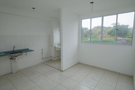 Sala de apartamento para alugar com 2 quartos, 45m² em Campo Grande, Rio de Janeiro