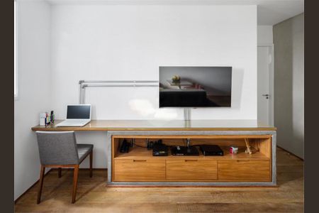 Apartamento à venda com 3 quartos, 69m² em Vila Paiva, São Paulo