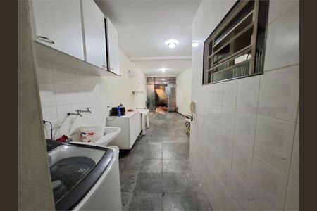 Casa à venda com 183m², 3 quartos e 3 vagas