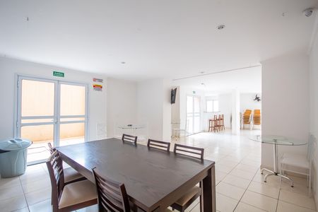 Apartamento à venda com 47m², 2 quartos e 1 vaga Apartamento à venda com 47m², 2 quartos e 1 vagaÁrea comum - Salão de festas