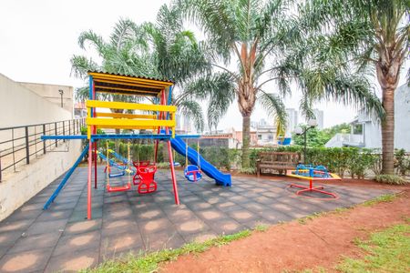 Apartamento à venda com 47m², 2 quartos e 1 vaga Apartamento à venda com 47m², 2 quartos e 1 vagaÁrea comum - Playground