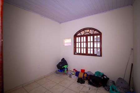 Quarto de casa para alugar com 1 quarto, 40m² em Laranjal, São Gonçalo