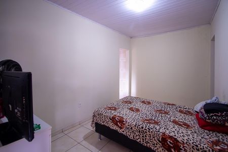Sala de casa para alugar com 1 quarto, 40m² em Laranjal, São Gonçalo