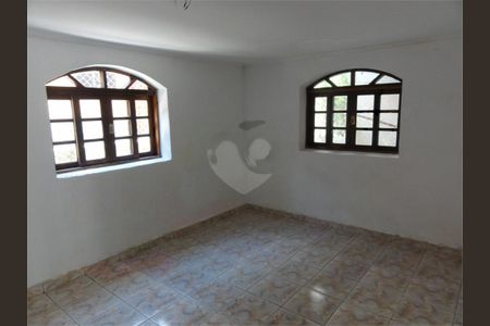 Casa à venda com 200m², 4 quartos e 8 vagas