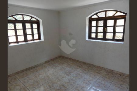 Casa à venda com 200m², 4 quartos e 8 vagas
