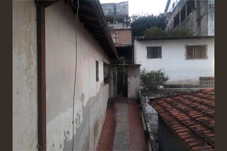 Casa à venda com 4 quartos, 150m² em Vila Irmaos Arnoni, São Paulo