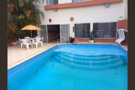 Casa para alugar com 320m², 4 quartos e 5 vagas