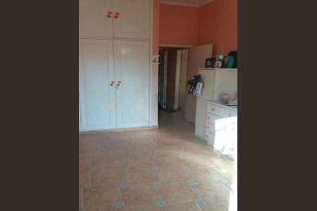 Casa para alugar com 320m², 4 quartos e 5 vagas