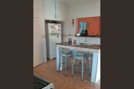 Casa para alugar com 320m², 4 quartos e 5 vagas