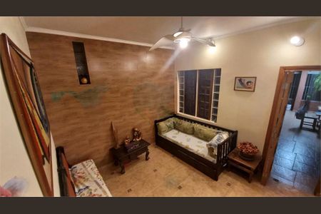 Casa para alugar com 320m², 4 quartos e 5 vagas