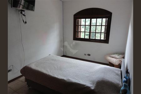 Casa à venda com 3 quartos, 228m² em Vila Irmaos Arnoni, São Paulo