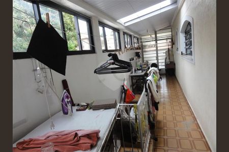 Casa à venda com 228m², 3 quartos e 4 vagas