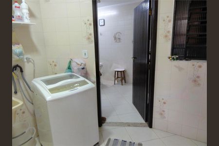 Casa à venda com 228m², 3 quartos e 4 vagas
