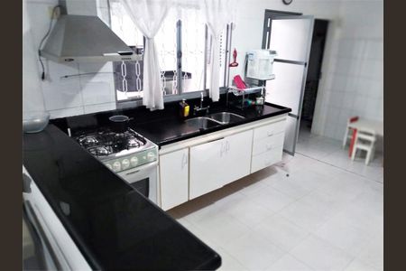 Casa à venda com 130m², 4 quartos e 2 vagas