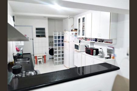 Casa à venda com 130m², 4 quartos e 2 vagas
