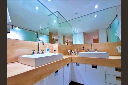 Apartamento à venda com 254m², 4 quartos e 4 vagas