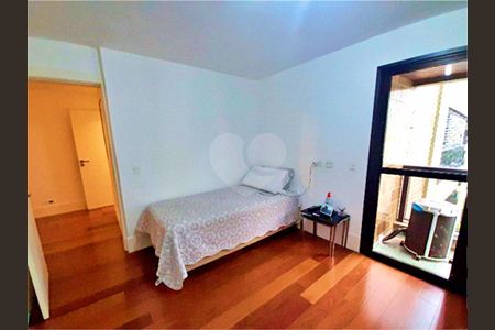 Apartamento à venda com 254m², 4 quartos e 4 vagas