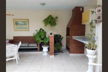 Casa à venda com 268m², 3 quartos e 3 vagas