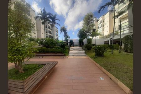 Apartamento à venda com 167m², 3 quartos e 2 vagas