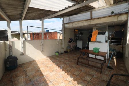 Casa à venda com 725m², 2 quartos e 3 vagasÁrea de Serviço e Quintal