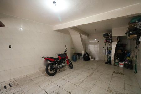 Casa à venda com 725m², 2 quartos e 3 vagasGaragem