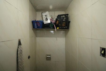 Casa à venda com 725m², 2 quartos e 3 vagasBanheiro de Serviço
