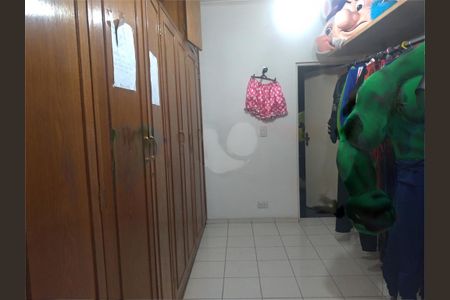 Casa à venda com 290m², 4 quartos e 4 vagas