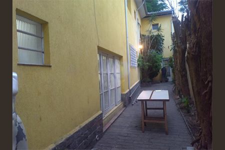 Casa à venda com 290m², 4 quartos e 4 vagas