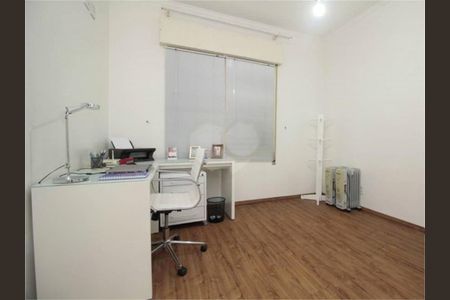 Casa à venda com 4 quartos, 261m² em Jardim São Paulo, São Paulo
