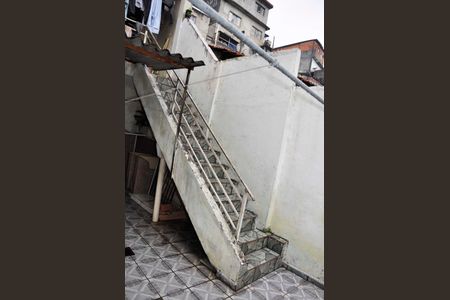 Casa à venda com 75m², 2 quartos e sem vagaCasa 01 - Escada Externa Casa 02