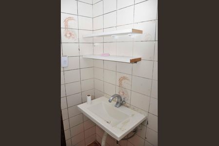 Casa à venda com 75m², 2 quartos e sem vagaCasa 01 - Banheiro Social