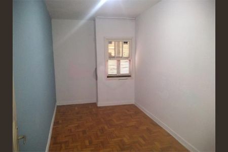 Casa à venda com 204m², 3 quartos e 3 vagas