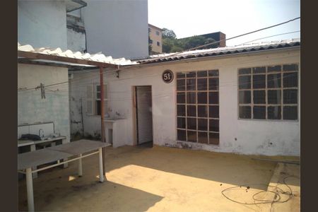 Casa à venda com 204m², 3 quartos e 3 vagas