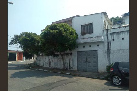 Casa à venda com 204m², 3 quartos e 3 vagas