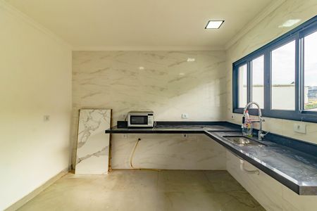 Casa à venda com 170m², 3 quartos e 2 vagas