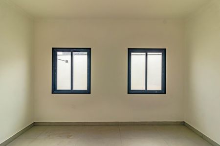 Casa à venda com 170m², 3 quartos e 2 vagas