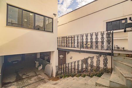 Casa à venda com 170m², 3 quartos e 2 vagas