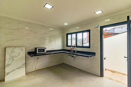 Casa à venda com 170m², 3 quartos e 2 vagas