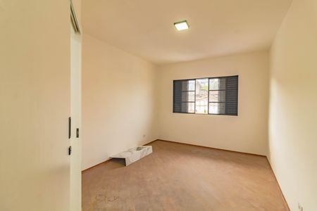 Casa à venda com 170m², 3 quartos e 2 vagas