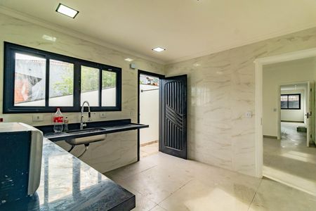 Casa à venda com 170m², 3 quartos e 2 vagas