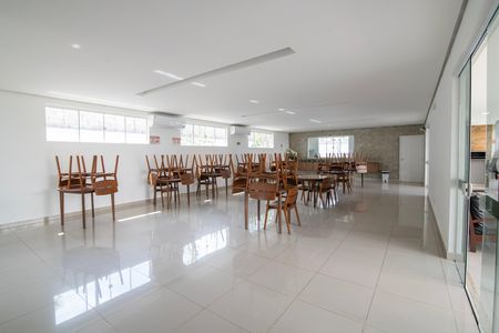 Apartamento para alugar com 56m², 2 quartos e 1 vaga Apartamento para alugar com 56m², 2 quartos e 1 vagaÁrea Comum - Salão de Festas