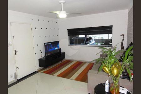 Casa à venda com 3 quartos, 180m² em Vila Irmaos Arnoni, São Paulo