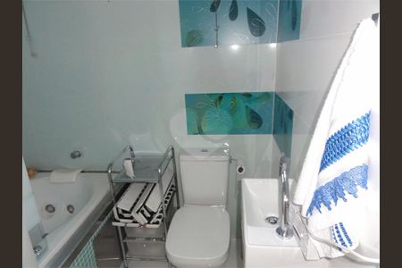 Casa à venda com 3 quartos, 180m² em Vila Irmaos Arnoni, São Paulo