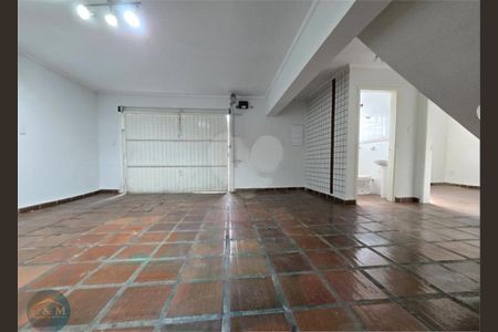Casa à venda com 228m², 3 quartos e 2 vagas