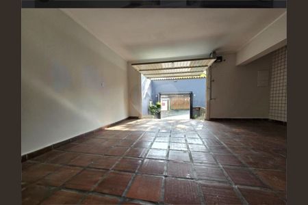 Casa à venda com 3 quartos, 228m² em Tremembé, São Paulo